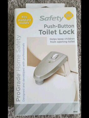 NIB 🚽 Safety First Brand Toilet Lid Childproof Lock